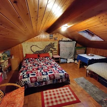 Вилла The Golden Eagle - Chalet A Champdepraz Аоста Экстерьер фото