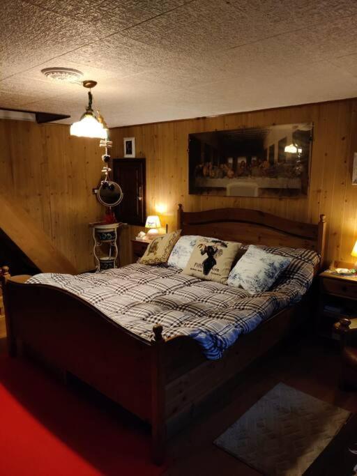 Вилла The Golden Eagle - Chalet A Champdepraz Аоста Экстерьер фото