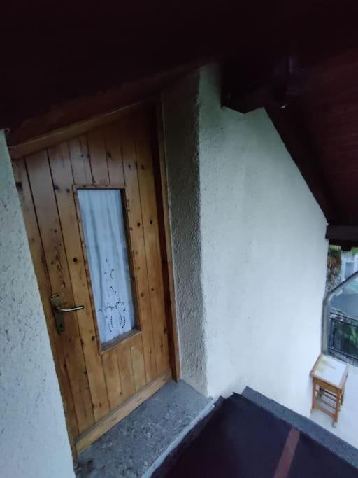 Вилла The Golden Eagle - Chalet A Champdepraz Аоста Экстерьер фото